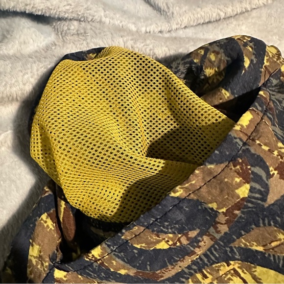 Rare Nike Vintage Nylon Abstract Shorts - Picture 7 of 7